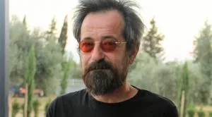 Feridun Düzağaç - Yürüdüm Şarkı Sözleri - Hi