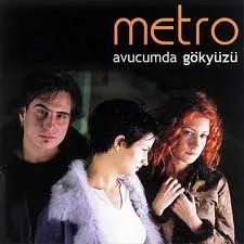 Metro Turkey - Siyah Kadın - Hi