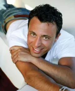Mustafa Sandal - En büyük hikaye Şarkı Sözleri - Hi